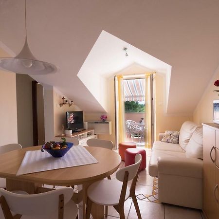 Apartman Nena Turanj Exterior foto